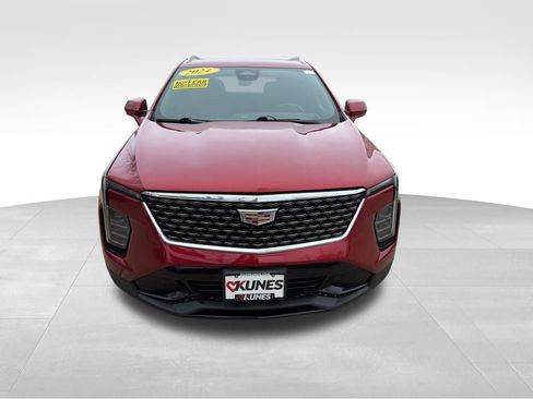 Used 2024 Cadillac XT4 Premium Luxury AWD/4WD image 3