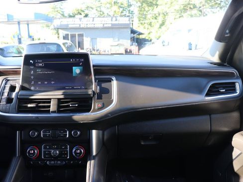 Used 2023 Chevrolet Suburban LT AWD/4WD image 20