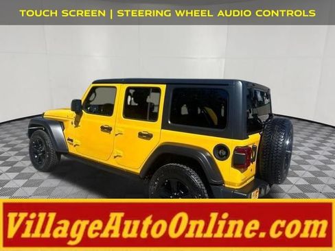 Used 2019 Jeep Wrangler Unlimited Sport w/ Technology Group AWD/4WD image 2
