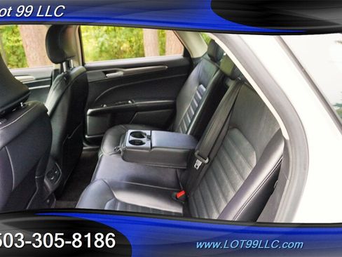 Used 2017 Ford Fusion SE w/ Fusion SE Technology Package FWD image 14