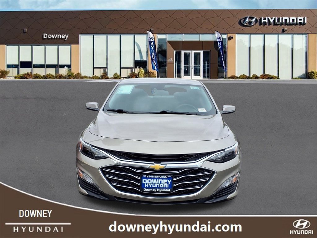 Used 2023 Chevrolet Malibu LT FWD image 2