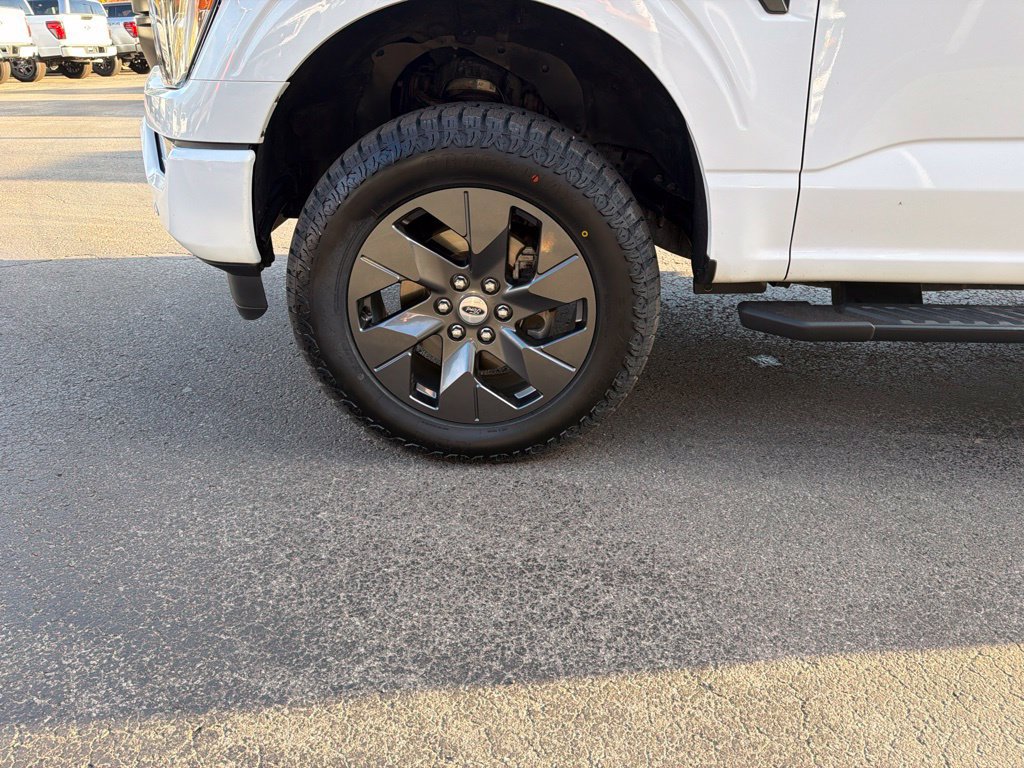 Used 2021 Ford F150 XLT w/ Equipment Group 302A High AWD/4WD image 9
