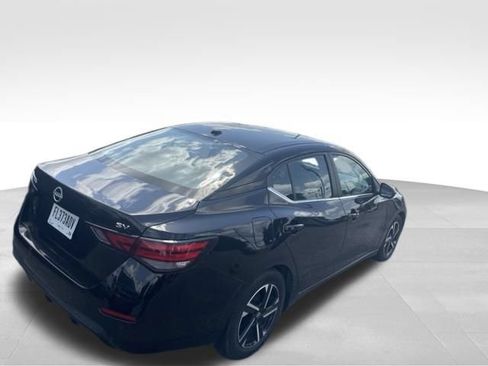 Used 2024 Nissan Sentra SV FWD image 8