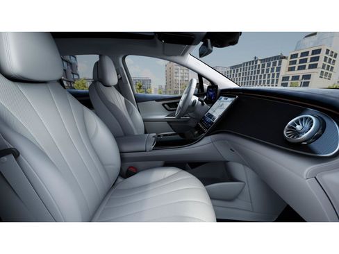 New 2026 Mercedes-Benz EQE 320 4MATIC SUV image 4