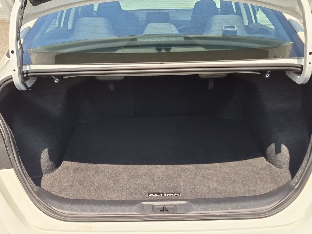 Certified 2025 Nissan Altima 2.5 S FWD image 29