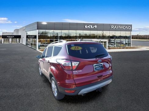 Used 2018 Ford Escape SEL AWD/4WD image 5