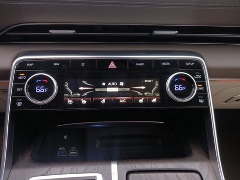 Used 2023 Genesis GV80 3.5T Advanced + image 24