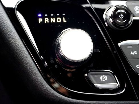 New 2026 Chrysler Pacifica Select image 15