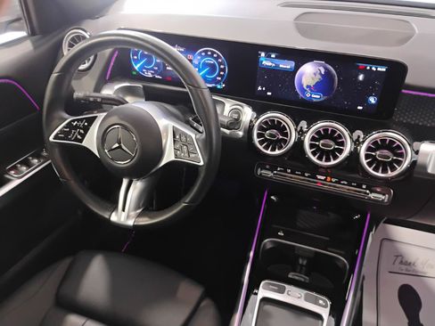 Used 2024 Mercedes-Benz EQB 300 4MATIC image 78