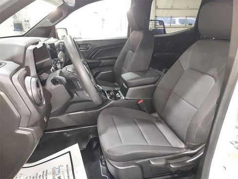Used 2024 Chevrolet Colorado W/T w/ Safety Package image 17