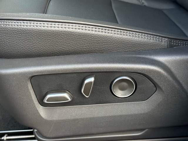 New 2026 GMC Yukon Denali w/ Sun & Power Step Package RWD image 18
