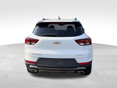 Used 2023 Chevrolet TrailBlazer ACTIV w/ Sun and Liftgate Package FWD image 4