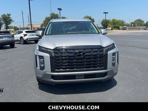 Used 2025 Hyundai Palisade SEL FWD image 3