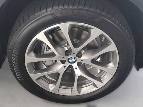 Used 2026 BMW X5 sDrive40i w/ Parking Assistance Package image 3