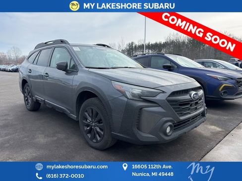 Used 2025 Subaru Outback Onyx Edition image 1