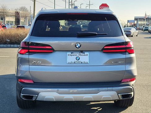 Certified 2024 BMW X5 xDrive40i w/ Premium Package image 3