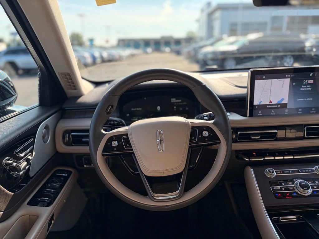 Certified 2023 Lincoln Aviator Reserve w/ Equipment Group 201A AWD/4WD image 25