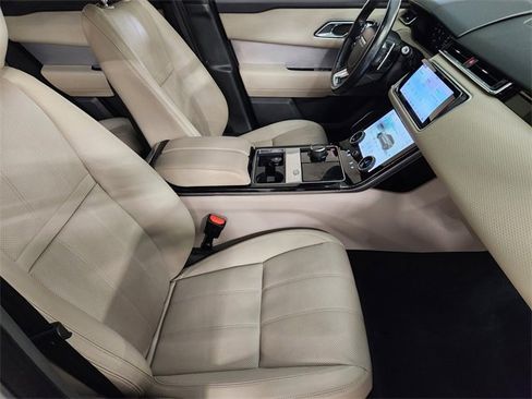 Used 2018 Land Rover Range Rover Velar R-Dynamic SE image 3