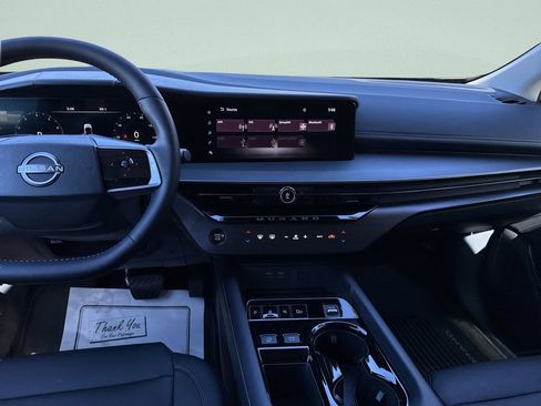 Certified 2025 Nissan Murano SV image 27