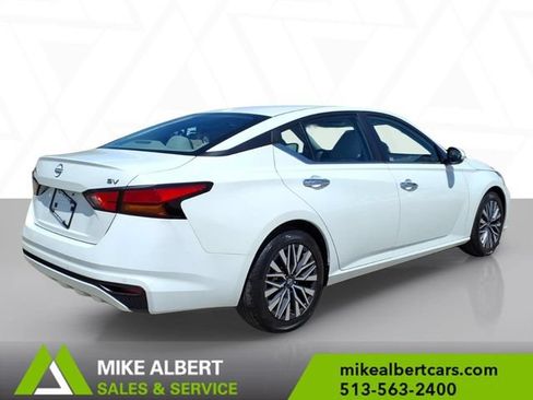 Used 2023 Nissan Altima 2.5 SV FWD image 7
