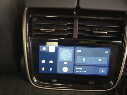 Used 2024 Rivian R1T Adventure image 28