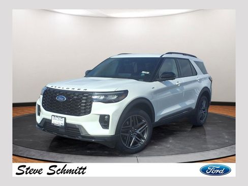 New 2026 Ford Explorer ST-Line w/ ST-Line Street Pack image 1