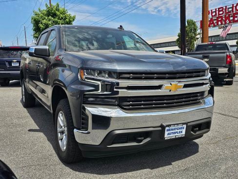 Used 2021 Chevrolet Silverado 1500 LT w/ Z71 Off-Road Package AWD/4WD image 7