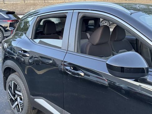 New 2026 Nissan Kicks SV FWD image 4