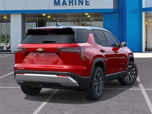 New 2026 Chevrolet Equinox LT image 4