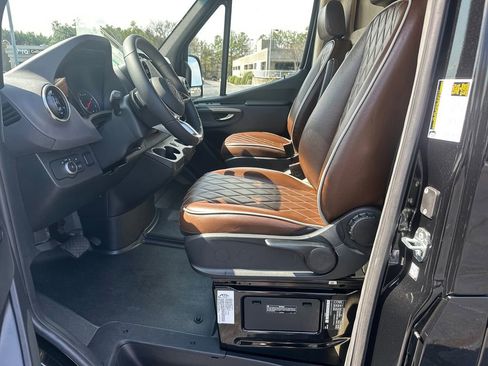 New 2025 Mercedes-Benz Sprinter 3500 image 9