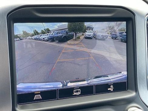Used 2021 GMC Sierra 1500 SLT AWD/4WD image 10