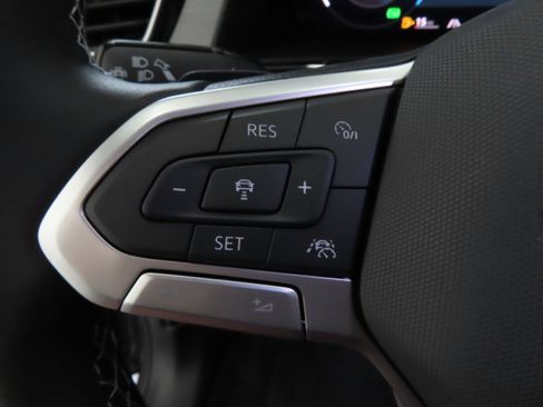 New 2025 Volkswagen Atlas Cross Sport SE image 14