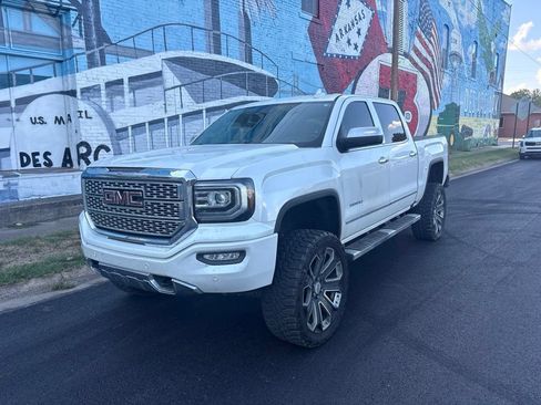 Used 2017 GMC Sierra 1500 Denali AWD/4WD image 2