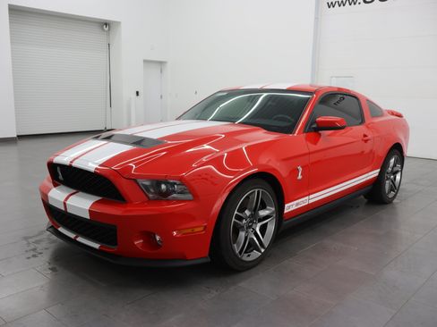 Used 2011 Ford Mustang Shelby GT500 RWD image 7