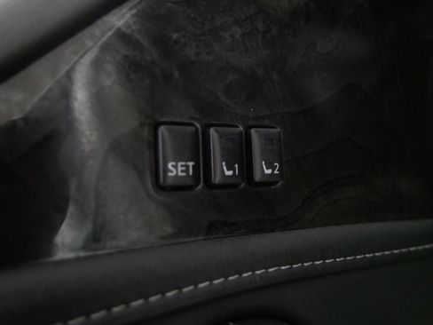 Used 2024 INFINITI QX80 Luxe image 19