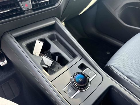 New 2025 Volkswagen Tiguan SE R-Line image 28