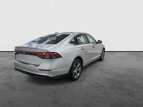 Used 2024 Honda Accord EX image 3
