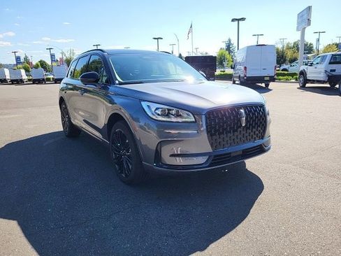 New 2025 Lincoln Corsair Grand Touring w/ Equipment Group 301A image 9