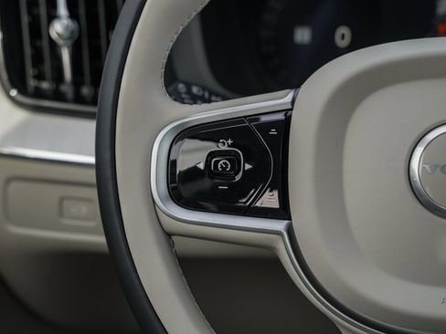 New 2026 Volvo XC60 B5 Ultra w/ Protection Package Premier image 29