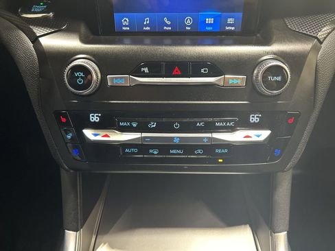 Used 2020 Ford Explorer ST w/ Premium Technology Package image 23