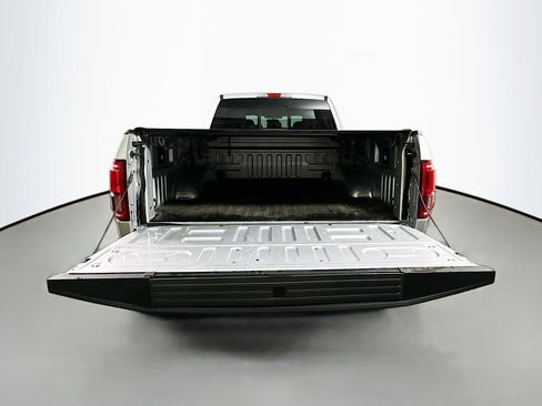 Used 2017 Ford F150 Lariat image 35