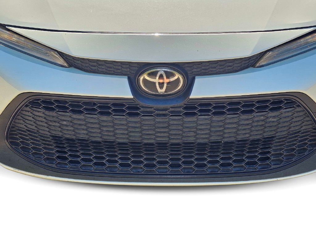 Used 2021 Toyota Corolla LE FWD image 3