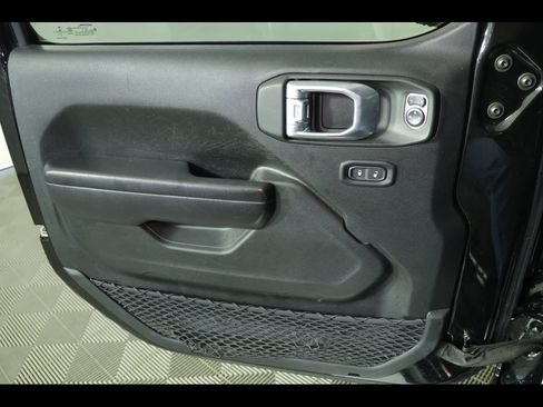 Used 2021 Jeep Wrangler Unlimited Sport image 20