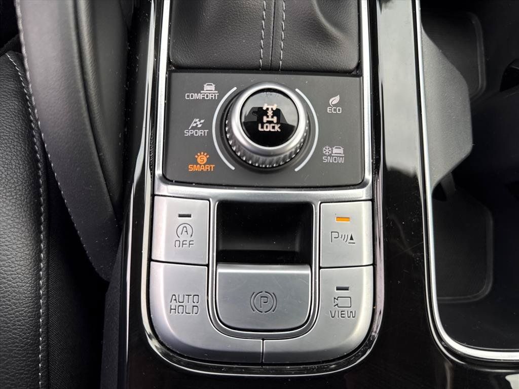 Certified 2021 Kia Telluride SX w/ Towing Package AWD/4WD image 14