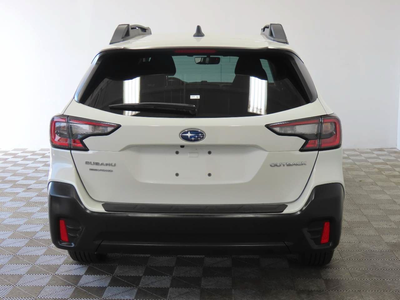 Used 2022 Subaru Outback Premium w/ Popular Package #1 AWD/4WD image 4