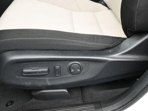 Certified 2024 Honda CR-V EX image 19