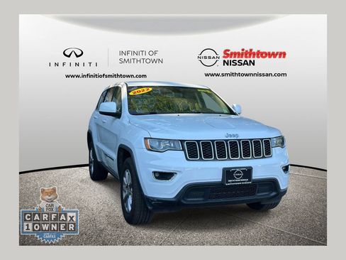 Used 2022 Jeep Grand Cherokee Laredo E AWD/4WD image 1