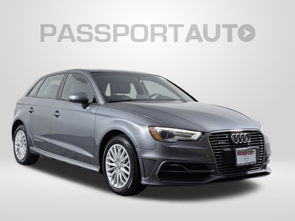 Used 2016 Audi A3 e-tron Premium w/ Audi MMI Navigation Plus FWD image 4