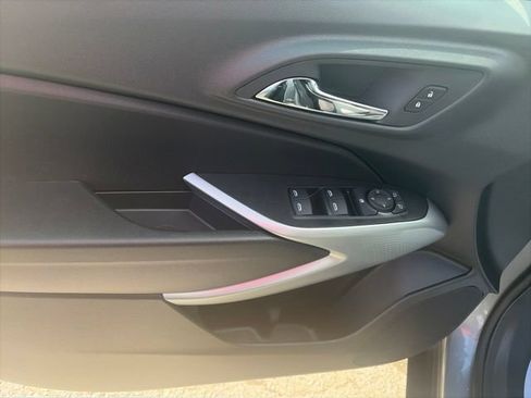 New 2026 Chevrolet Trax LS w/ LS Convenience Package FWD image 17