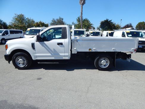 Used 2017 Ford F250 XL RWD image 5